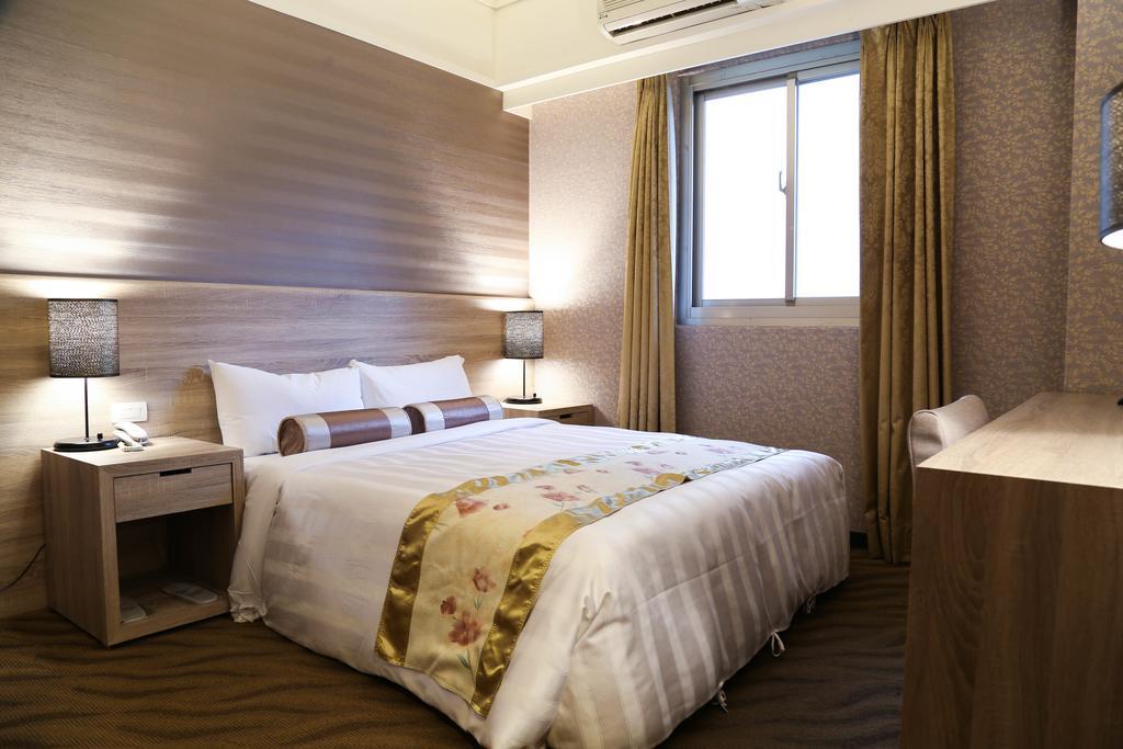 ยูนิค ฮอลิเดย์ โฮเทล Hotel เมืองฮวาเหลียน ภายนอก รูปภาพ