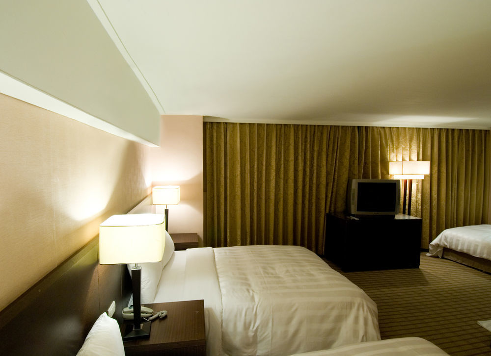 ยูนิค ฮอลิเดย์ โฮเทล Hotel เมืองฮวาเหลียน ภายนอก รูปภาพ