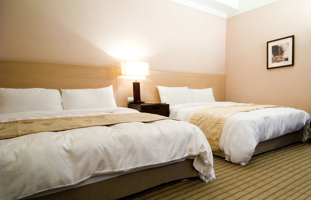 ยูนิค ฮอลิเดย์ โฮเทล Hotel เมืองฮวาเหลียน ภายนอก รูปภาพ