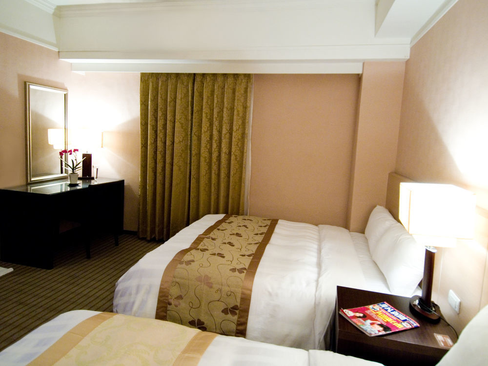 ยูนิค ฮอลิเดย์ โฮเทล Hotel เมืองฮวาเหลียน ภายนอก รูปภาพ